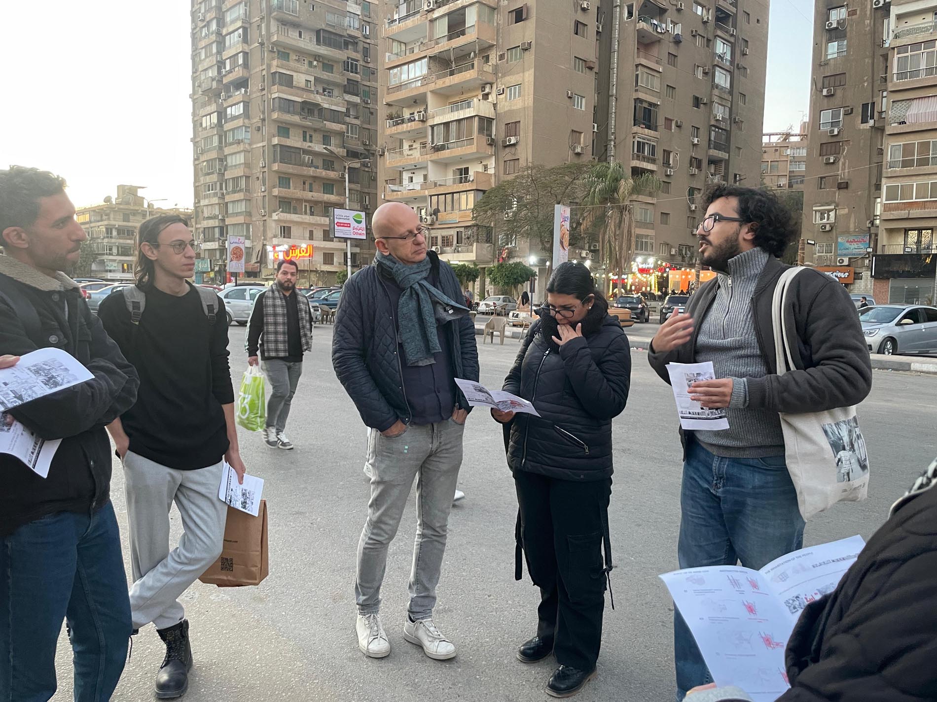 Paradoxical Union: the Meeting of the “Less” and the “More” in Nasr City